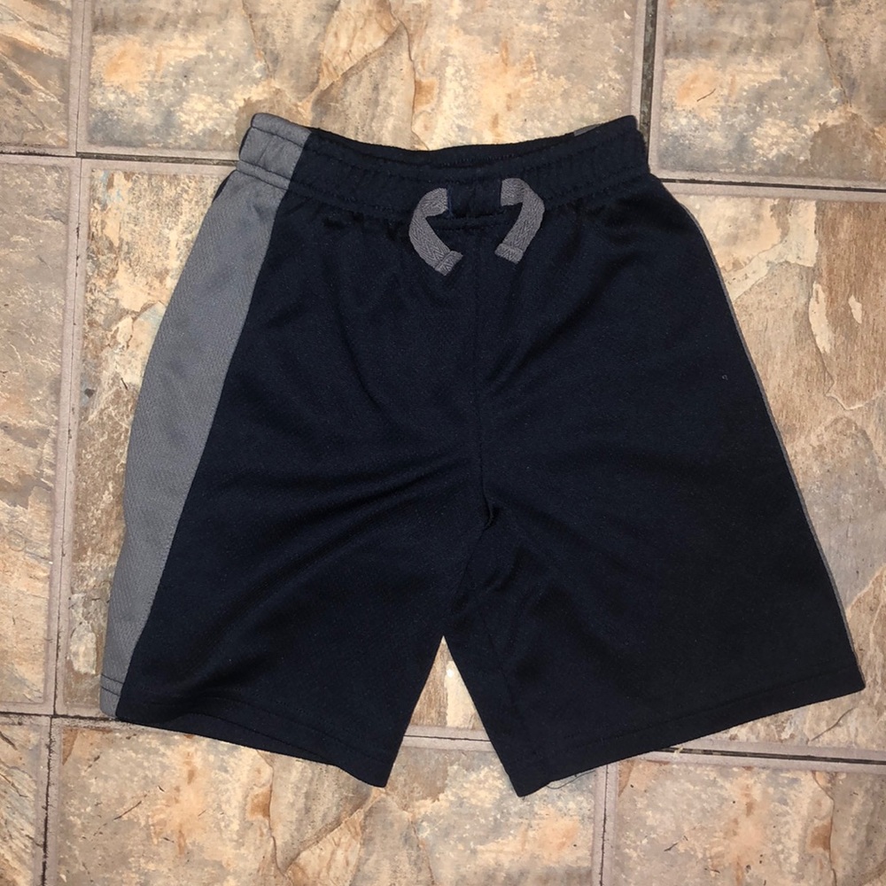 Pull up shorts -size 5